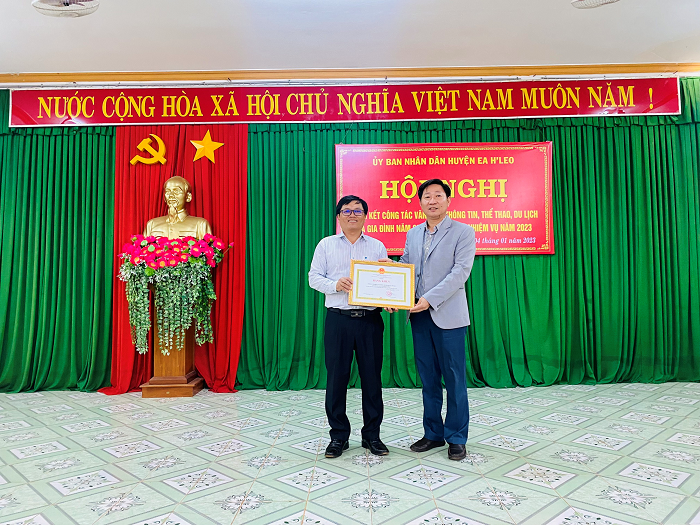 Hội nghị tổng kết công tác văn hóa, thông tin, thể thao, Du lịch và Gia đình năm 2022